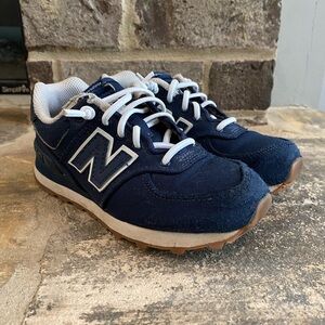 Kids New Balance Shoes Navy Kids Size 12.5